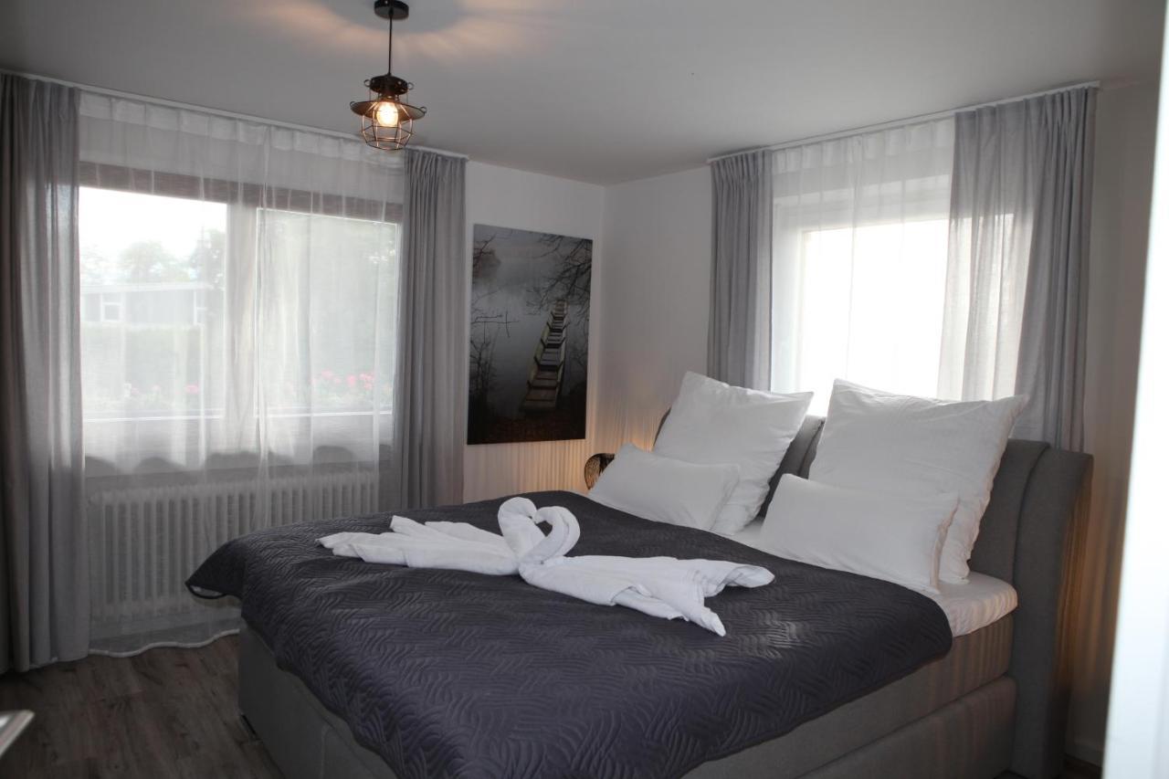Gaestehaus Zum Rhein ラインハウゼン エクステリア 写真